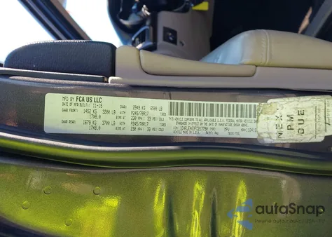 2015 Jeep Grand Cherokee Laredo z USA, uszkodzony, nr VIN 1C4RJEAG3FC217790